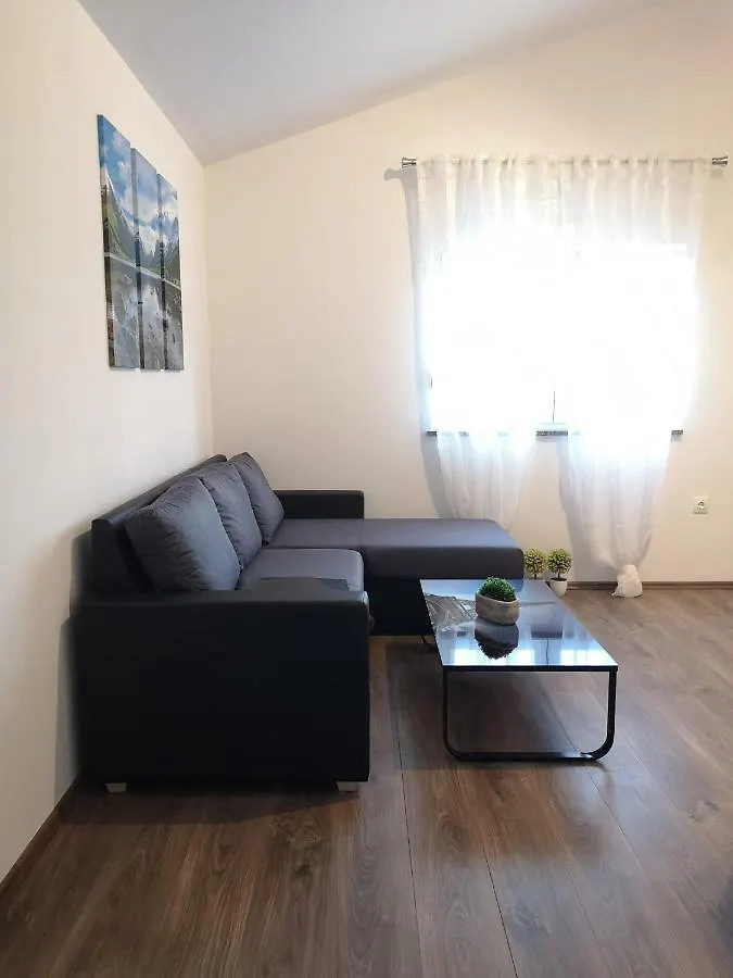 Stinjan: Modern Relaxing Apartments Pula 0*,
