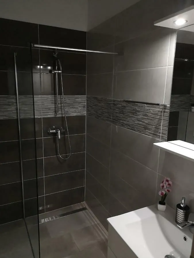 Stinjan: Modern Relaxing Apartments Pula 0*,